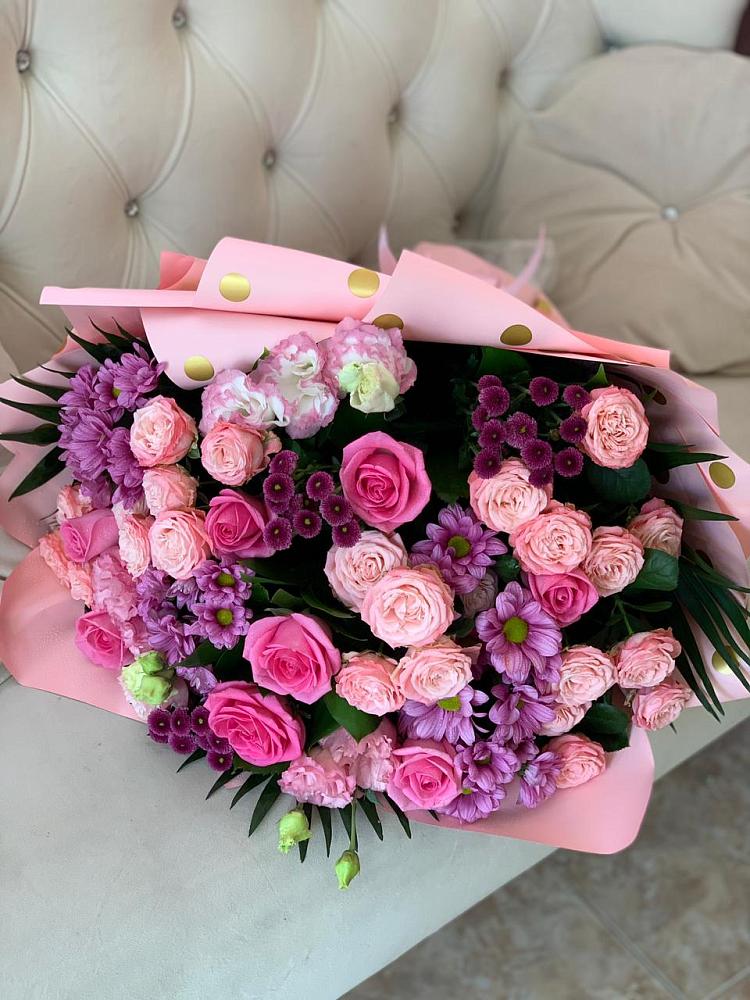 Букет цветов из: Хризантемы, Розы и Лизиантусы в Величаевском