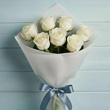 Букет 7 Белых роз Эдлесс Лав в Величаевском