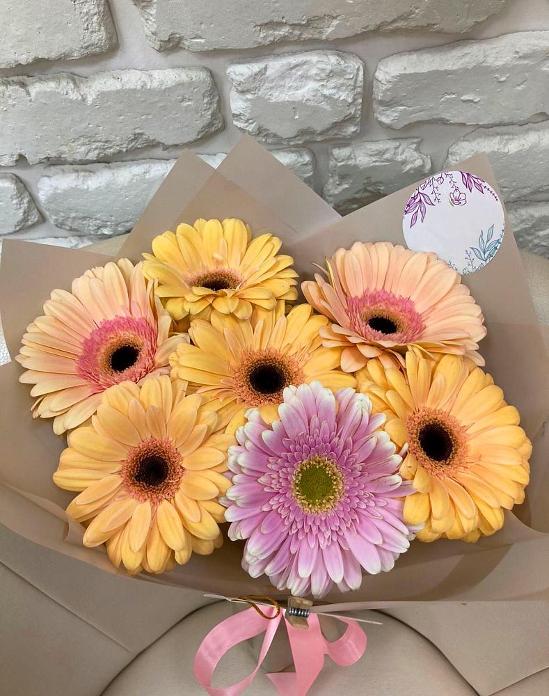 Букет цветов из: Герберы в Величаевском