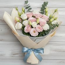 Букет цветов из:  Лизиантусы в Величаевском