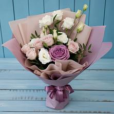 Букет цветов из:  Розы и Лизиантусы в Величаевском