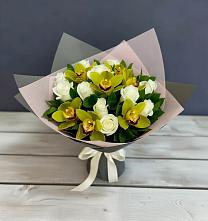 Букет цветов из:  Орхидеи и Розы в Величаевском