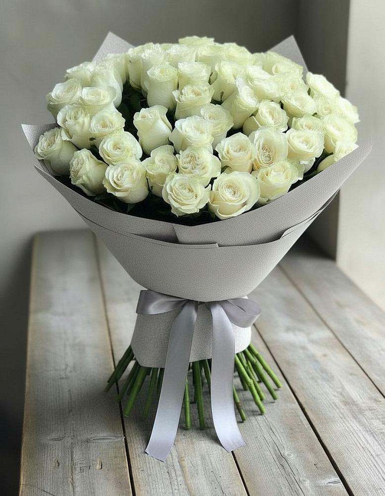 Букет 35 Белых роз в Величаевском