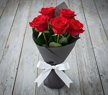 Букет 5 Красных роз Эдлесс Лав #REPLACE_PRED# Величаевском