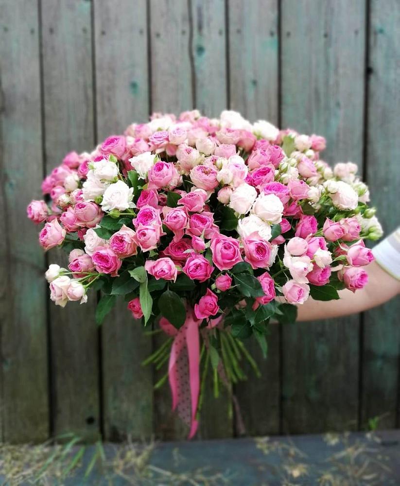 Букет Розовые кустовые розы Натали и Лав Лидия в Величаевском